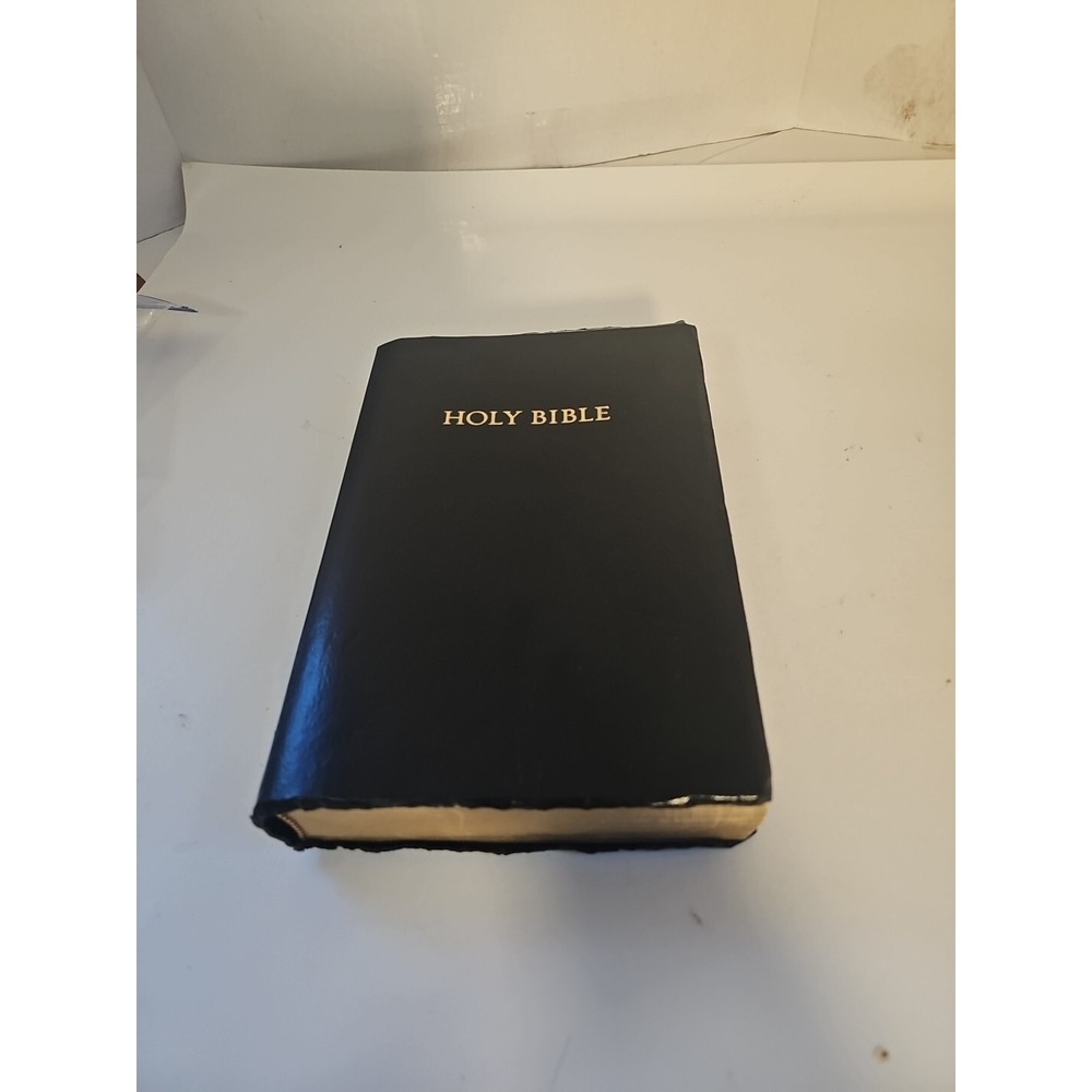 Holy Bible King James Version Red Letter Giant Print Reference Edition 881C